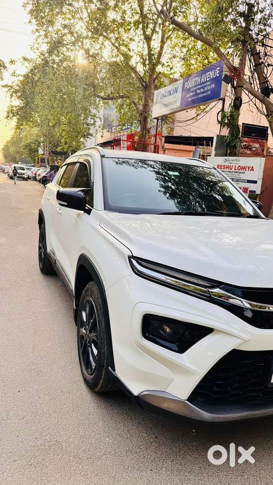 Toyota Petrol Manual 2025