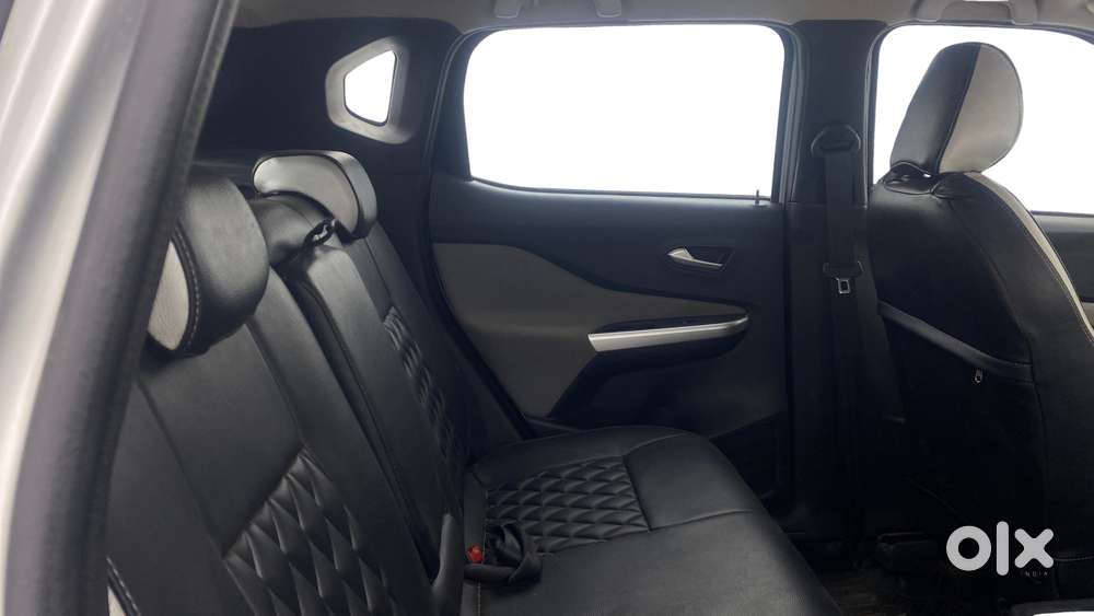 Nissan Magnite 1.0 Xv, 2022, Petrol