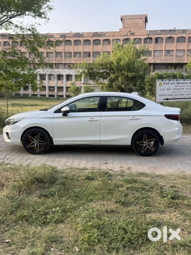 Honda City V Mt Exclusive, 2022, Petrol