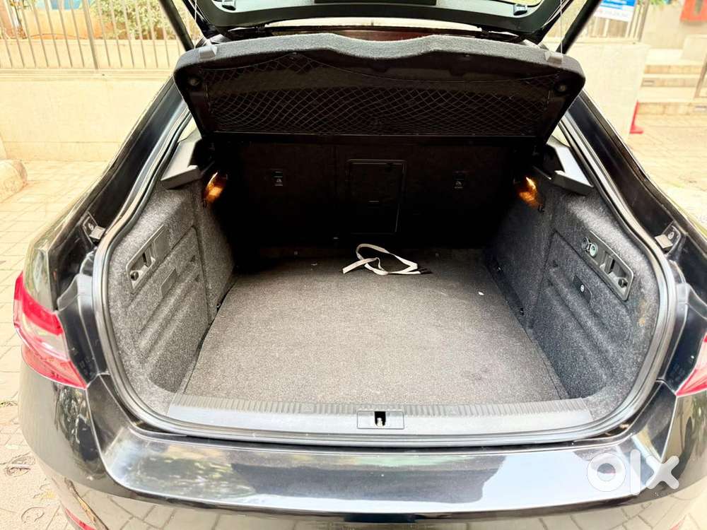 Skoda Superb Lk 1.8 Tsi At, 2017, Petrol