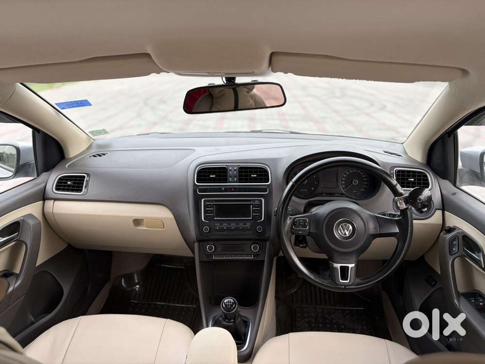 Volkswagen Vento Petrol Highline, 2014, Petrol