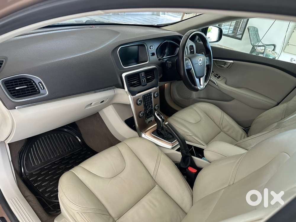 Volvo V40 Cross Country 2014