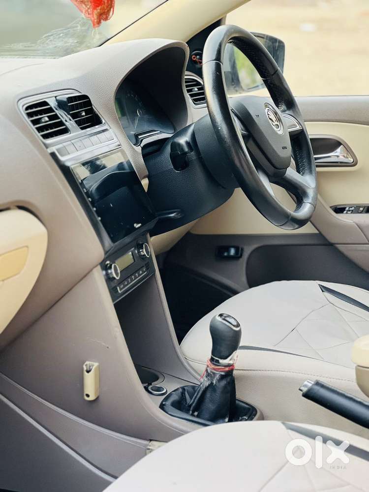 Skoda Rapid 1.6 Mpi Elegance Plus, 2013, Petrol