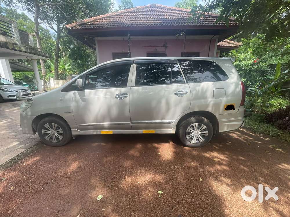 Toyota Innova 2.5 G4 7 Str 2014