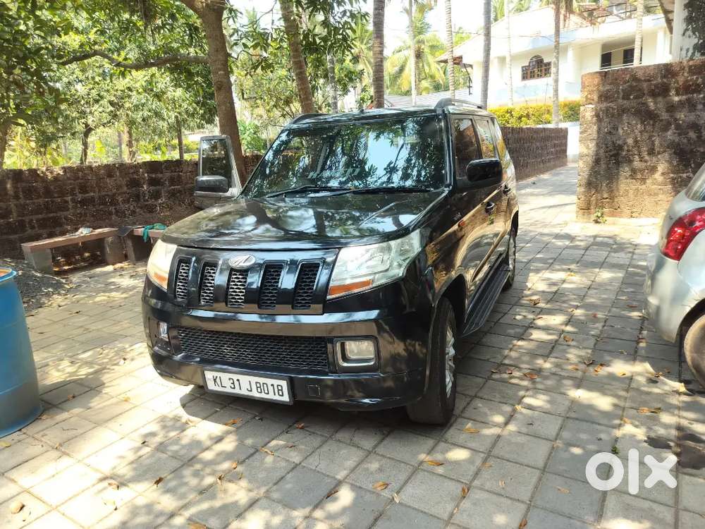 Mahindra Tuv Black