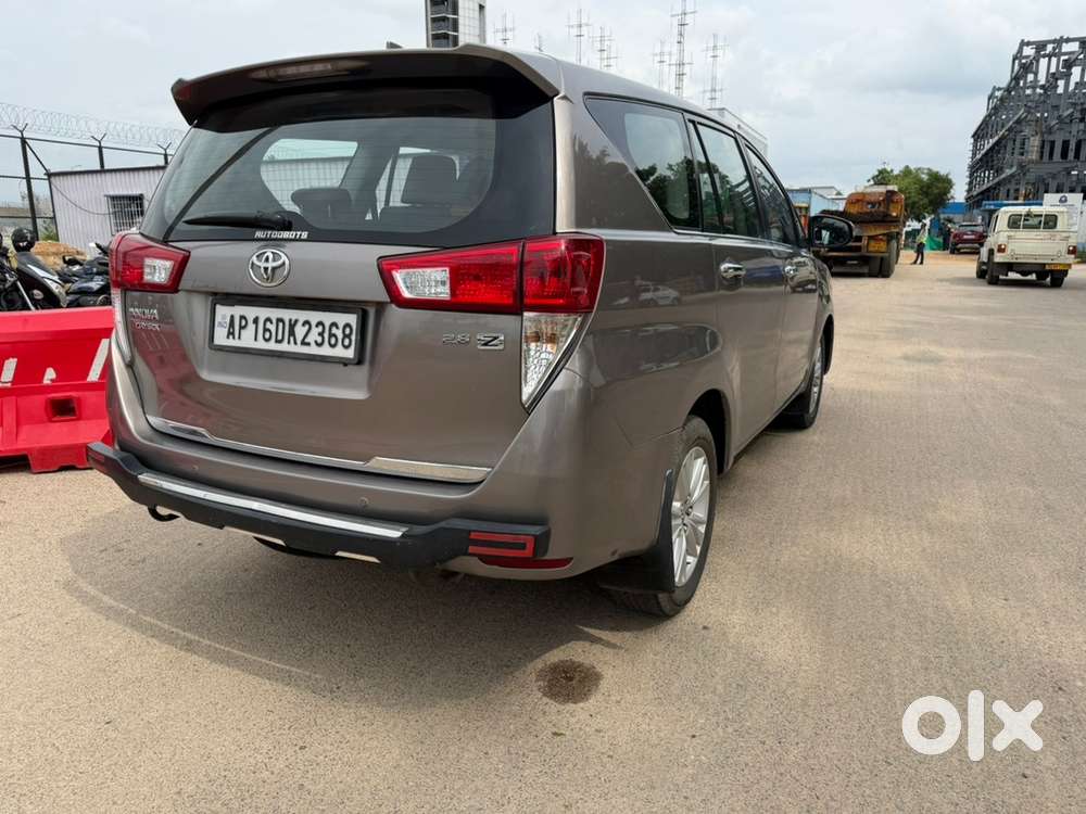 Toyota Innova Crysta 2016 Model Diesel