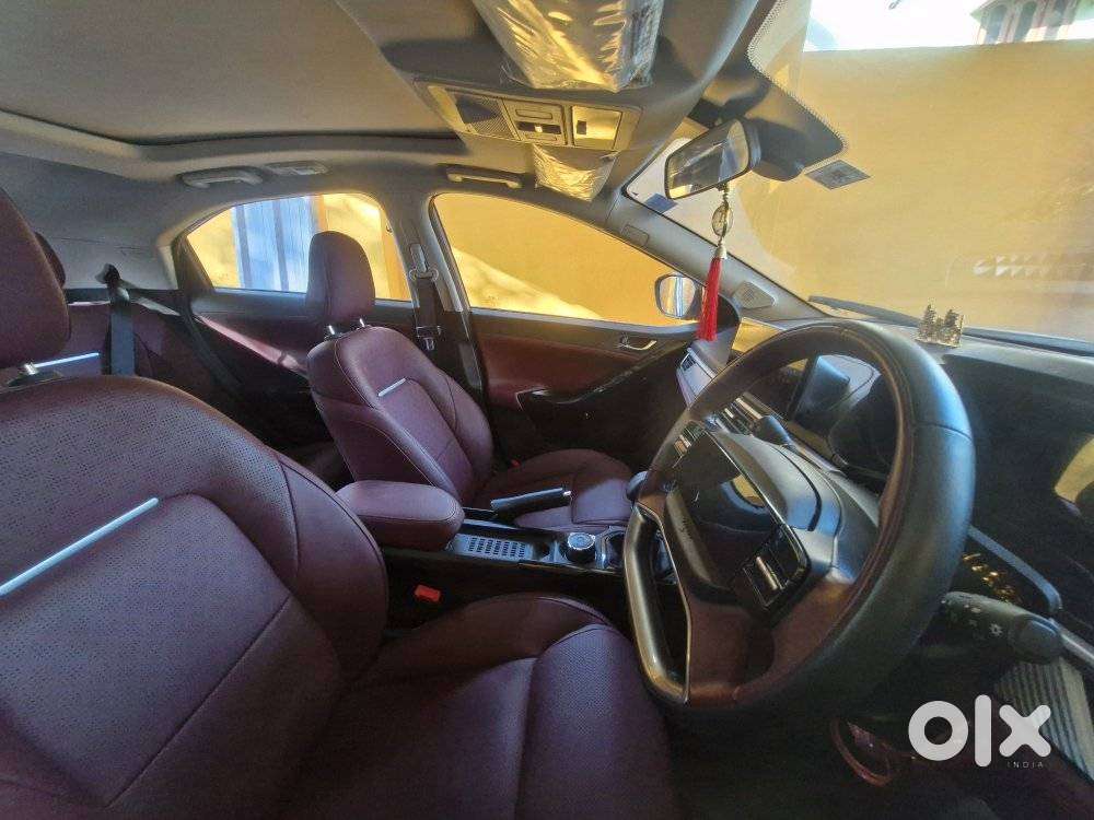 Tata Curvv Accomplished Plus A 1.2 Hyperion Gdi Petrol 6mt, 2025, Pe..