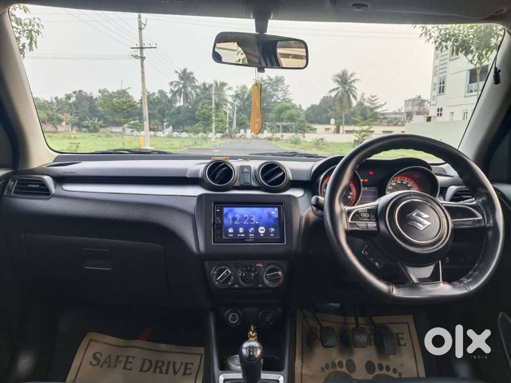 Maruti Suzuki Swift 1.2 Vxi (o), 2021, Petrol