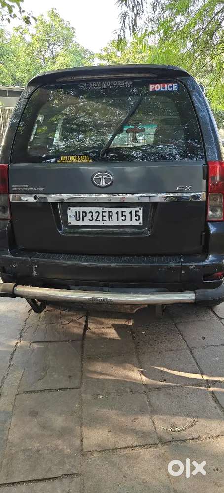 Tata Safari Storme 2013