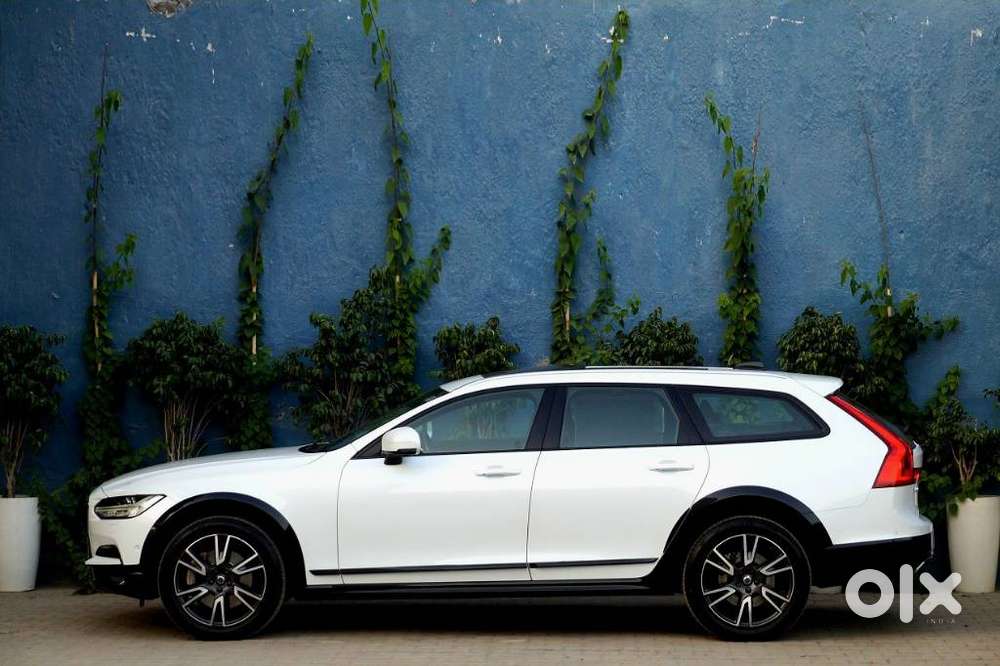 Volvo V 90 Cross Country D5, 2019, Diesel