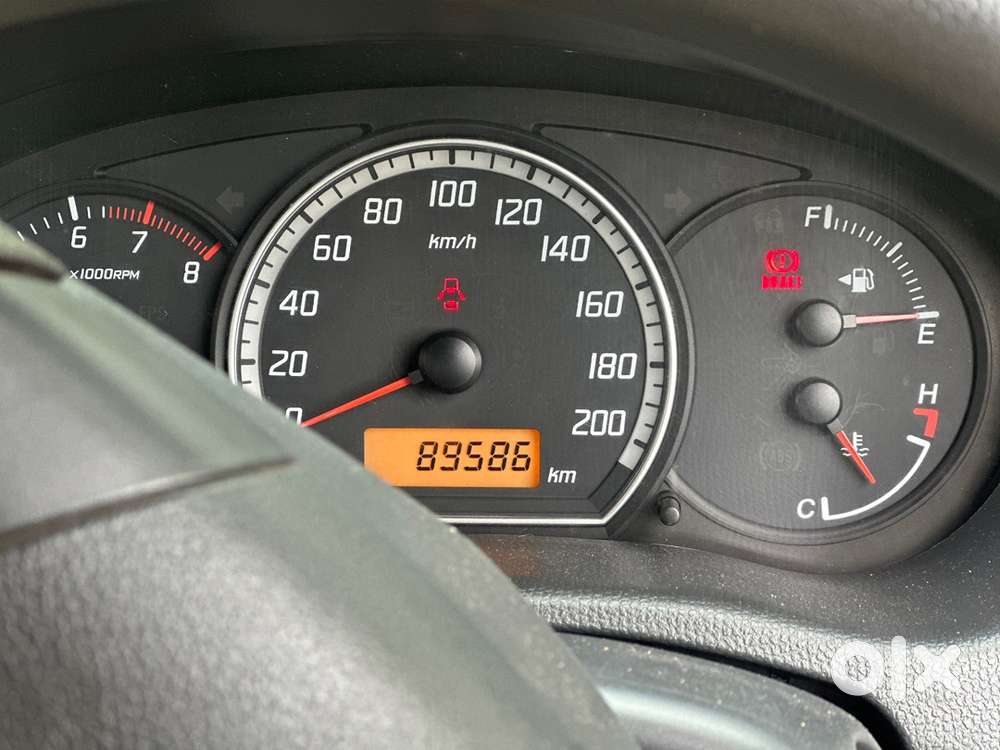 Maruti Suzuki Swift 2006 Petrol 87500 Km Driven