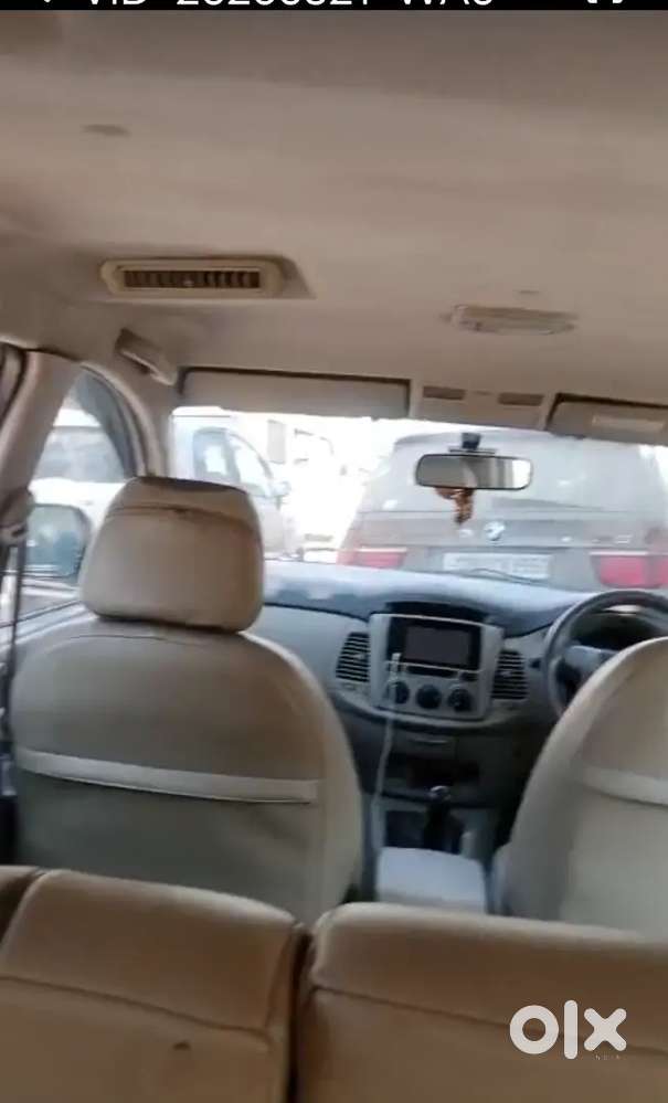 Toyota Innova 2013 Diesel 200000 Km Driven