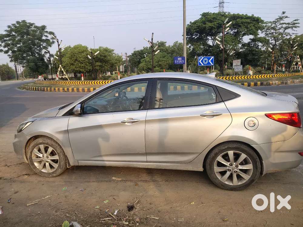 Hyundai Verna 2012