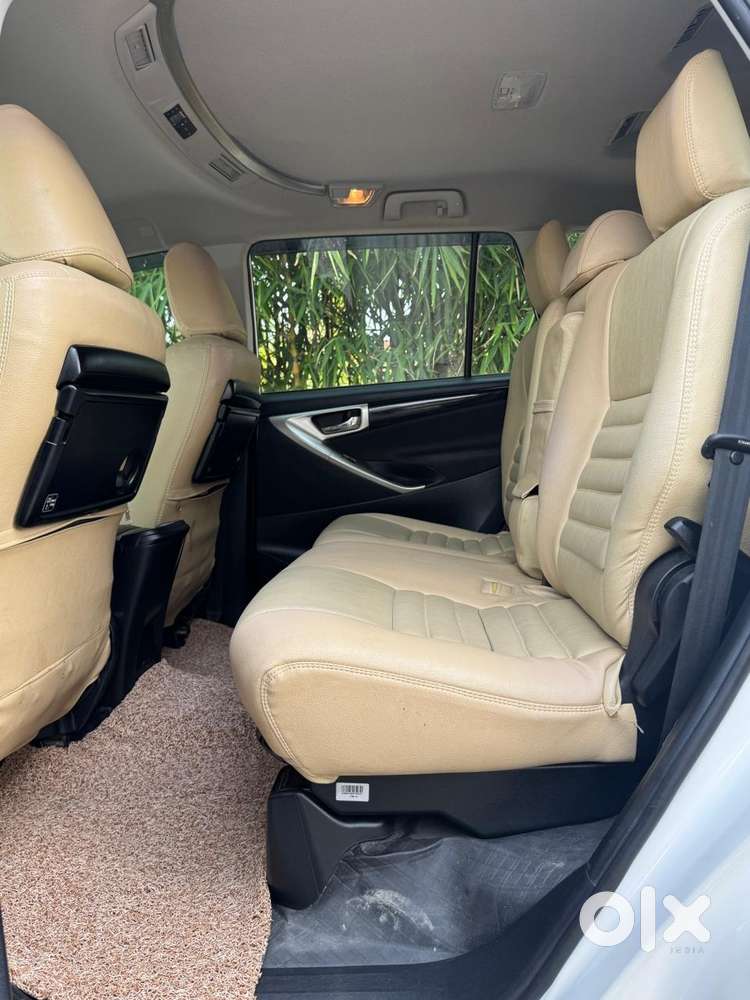 Toyota Innova Crysta, 2023, Diesel