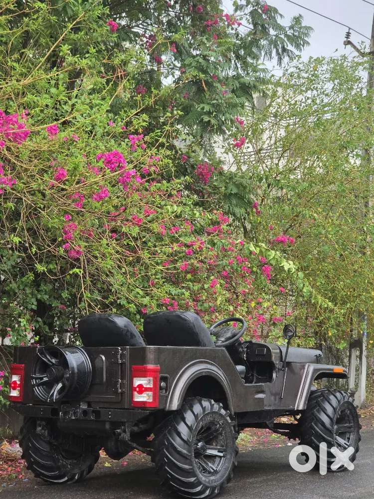 Mahindra Jeep Classic 1983