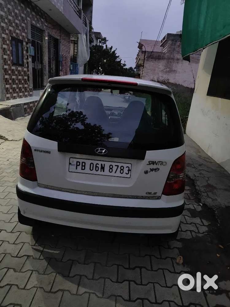 Hyundai Santro Xing Gls 2011 Petrol+lpg Company Fitted