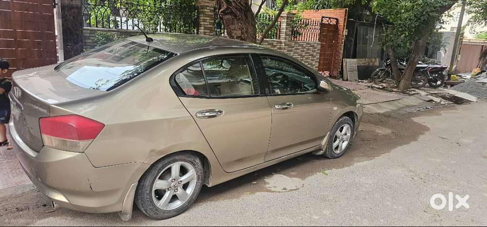 Honda City V At 2011 Model