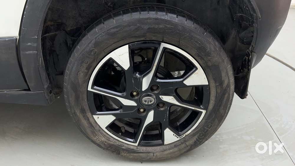 Tata Punch Creative Amt, 2022, Petrol
