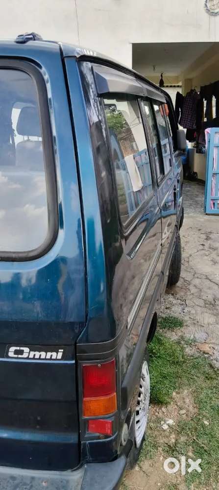 Maruti Suzuki Omni 2011