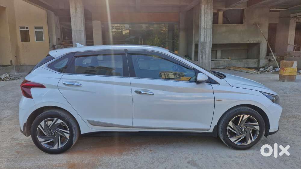 Hyundai I20 Asta 1.2 Ivt, 2022, Petrol