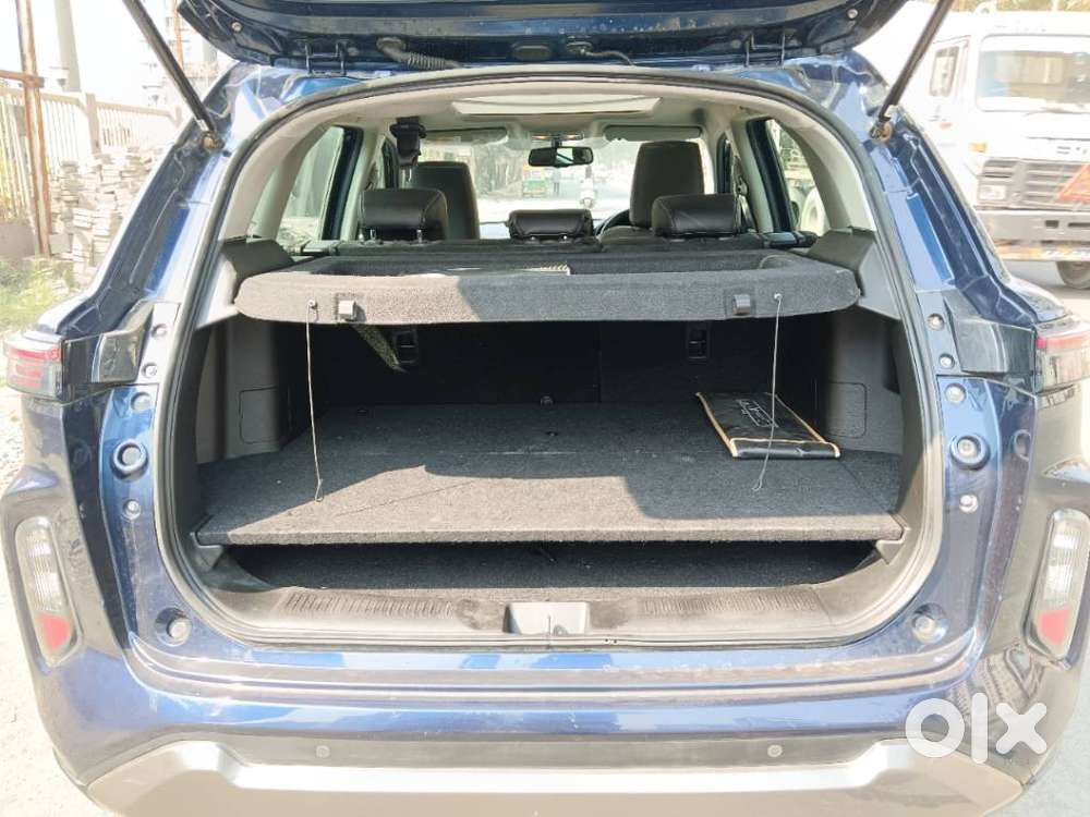 Maruti Suzuki Grand Vitara 1.5 Alpha Plus Intelligent Hybrid Ecvt, 2..