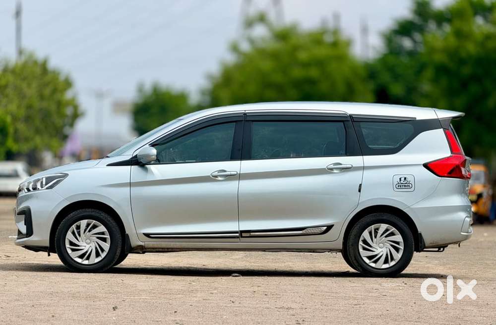 Maruti Suzuki Ertiga 1.5 Vxi, 2026, Petrol