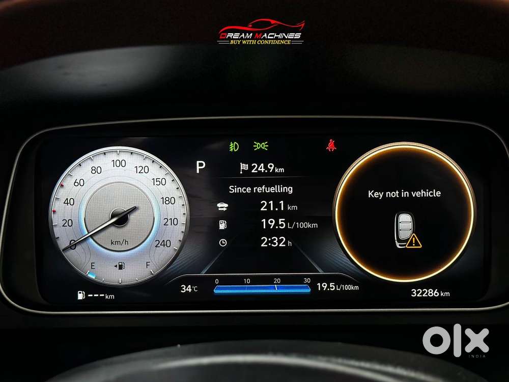 Hyundai Alcazar 2.0 Signature (o) Petrol At 7 Str, 2023, Petrol