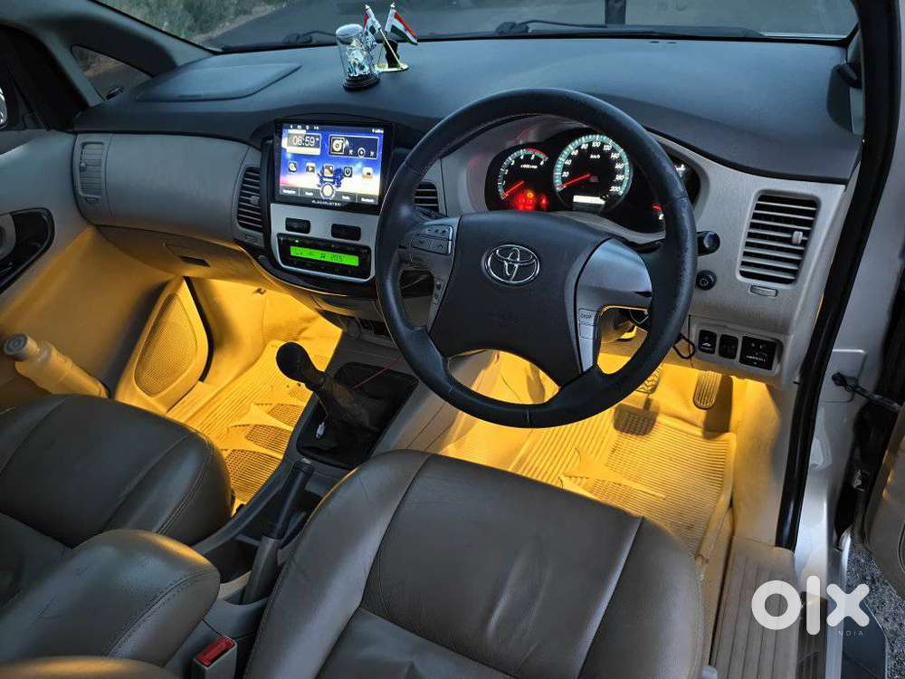 Toyota Innova 2.5 V 7 Str, 2012, Diesel