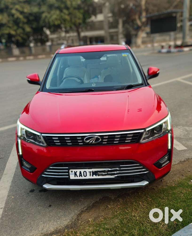 Mahindra Xuv300 W8(o) 2019 Petrol, Full Showroom History, 63k Driven
