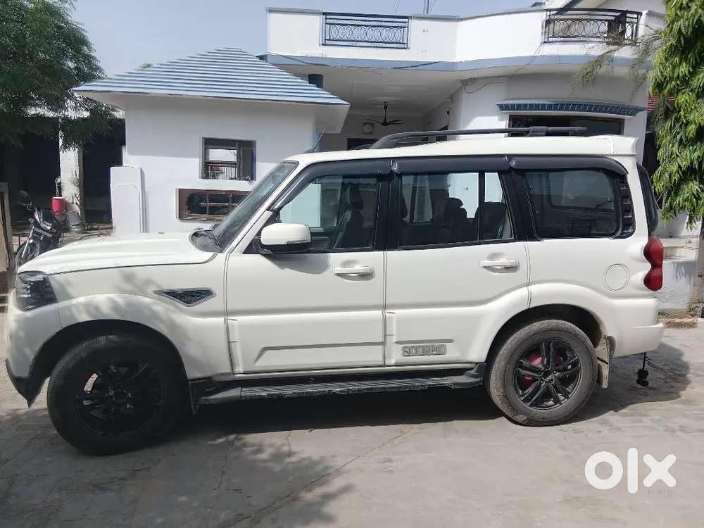 Mahindra Scorpio S8