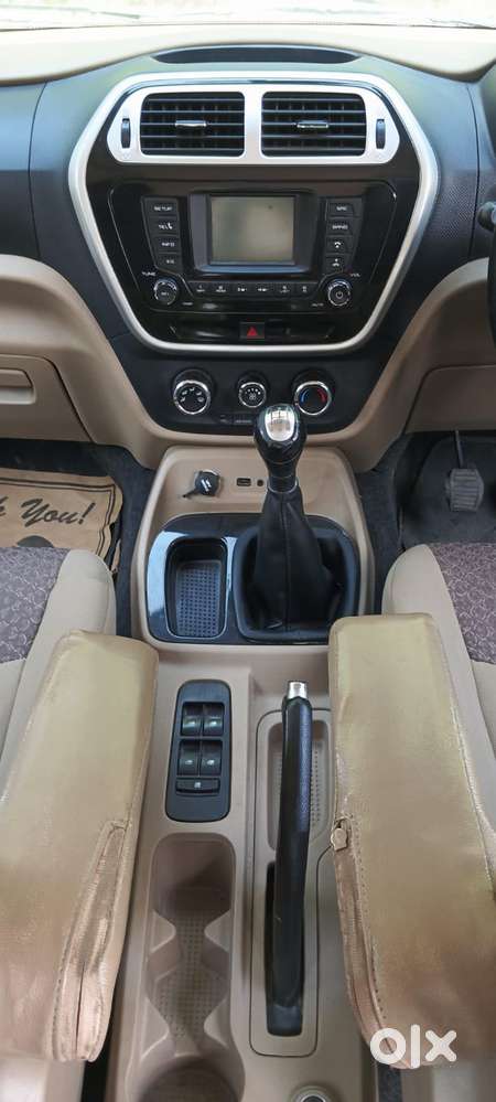 Mahindra Tuv 300 T8, 2017, Diesel