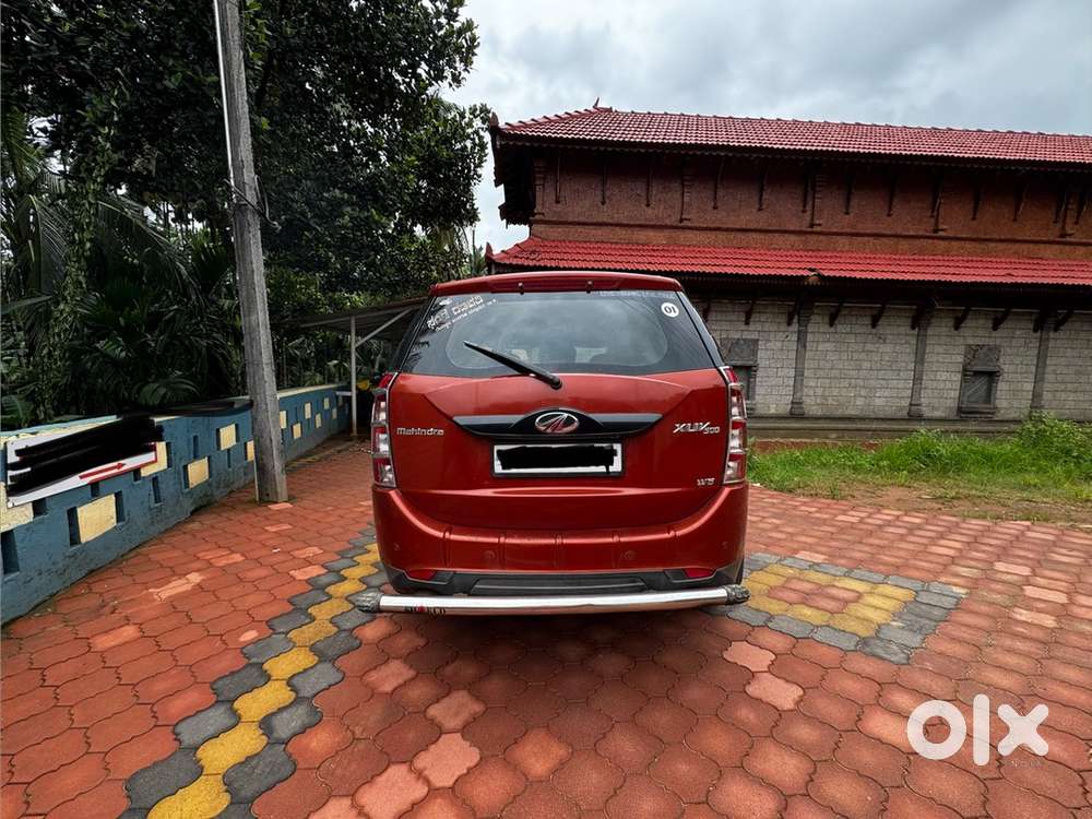 Mahindra Xuv500 2016 photo 5