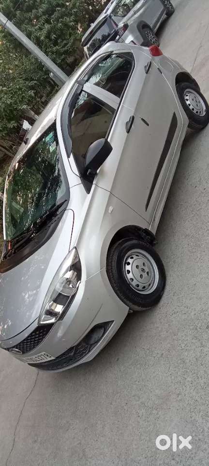 Tata Tiago 1.2 Revotron Xm, 2018, Petrol