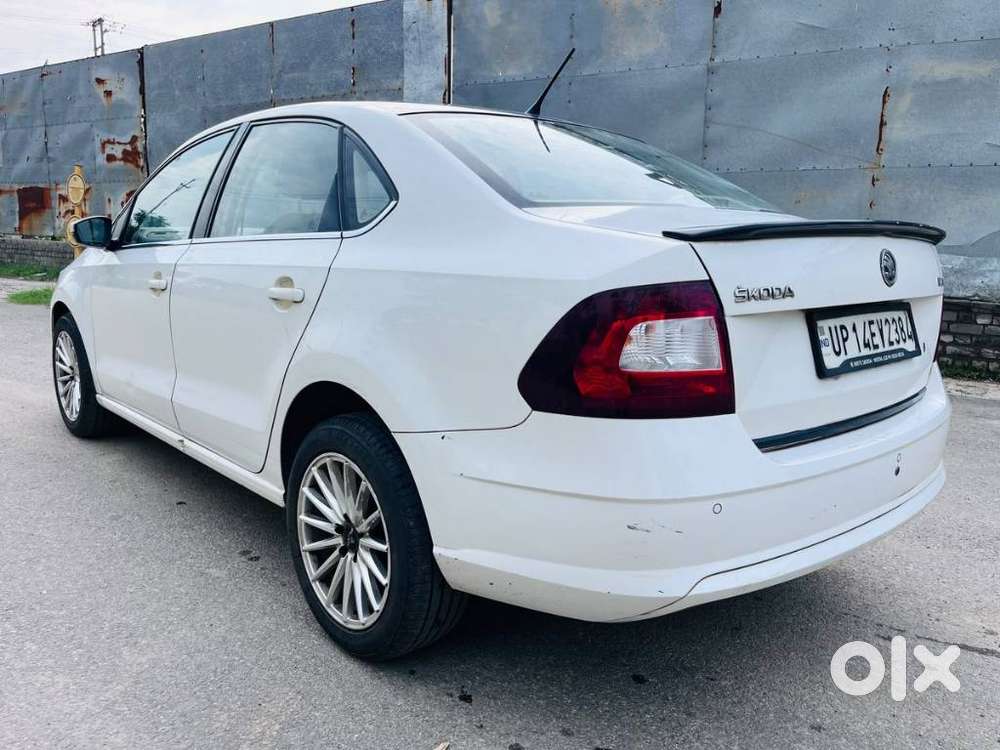 Skoda Rapid Tsi Active 1.0 Mt, 2021, Petrol