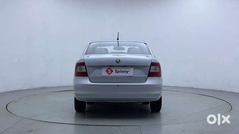 Skoda Rapid 2013-2016 1.6 Mpi Ambition With Alloy Wheel, 2015, Petro..