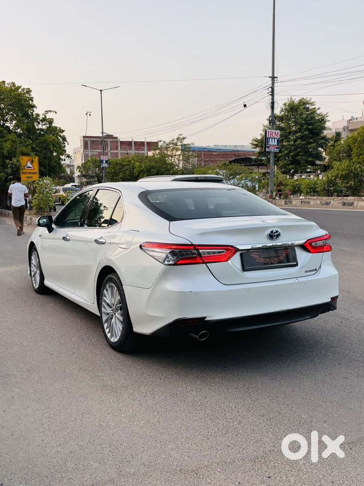 Toyota Camry 2.5 Hybrid, 2020, Petrol
