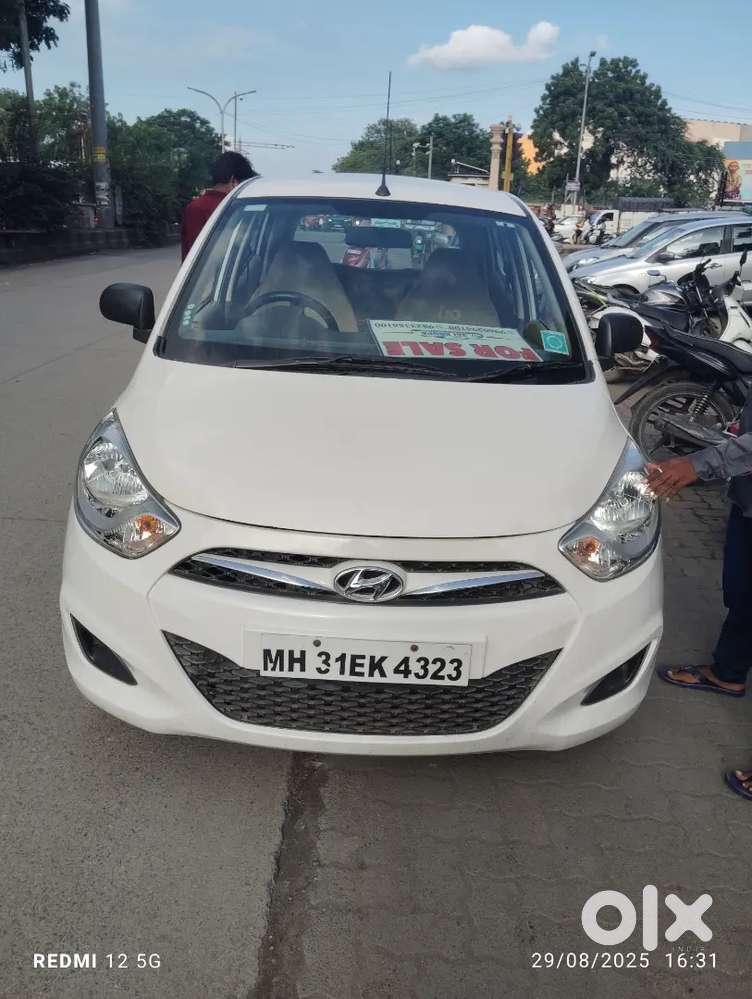 Hyundai Accent Hatchback 2014 Petrol 54000 Km Driven