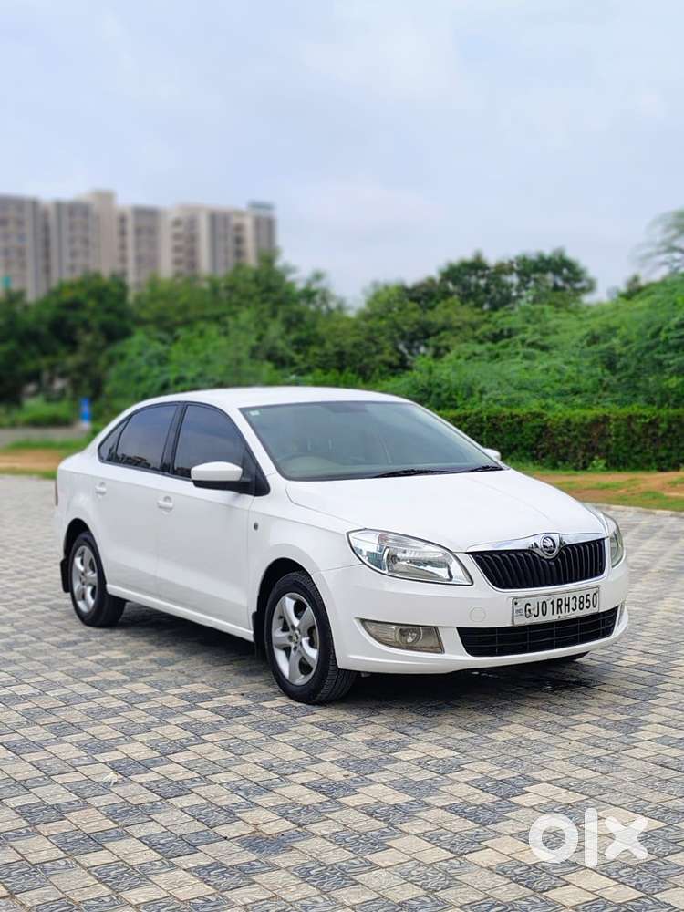 Skoda Rapid 1.6 Tdi Ambition Plus, 2014, Diesel