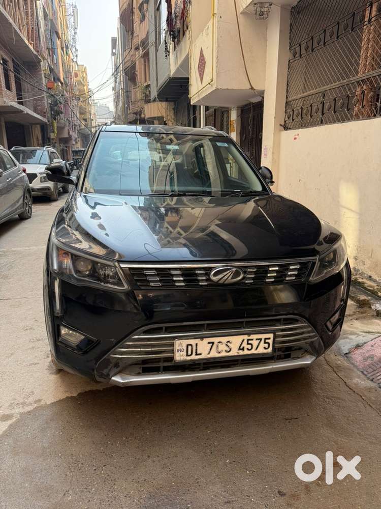 Mahindra Xuv300 2021 Petrol Well Maintained