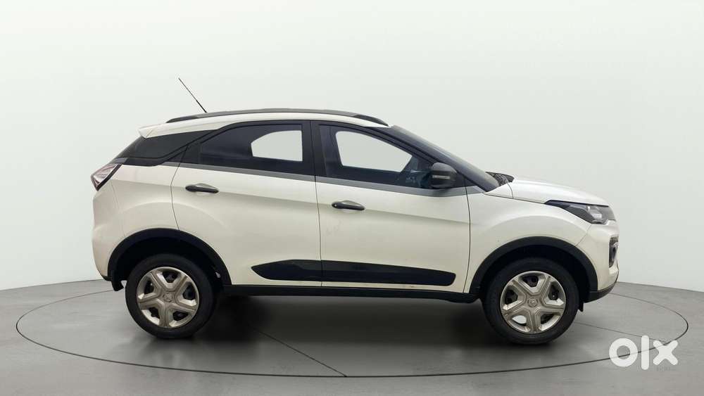 Tata Nexon 1.2 Revotron Xm (s), 2021, Petrol