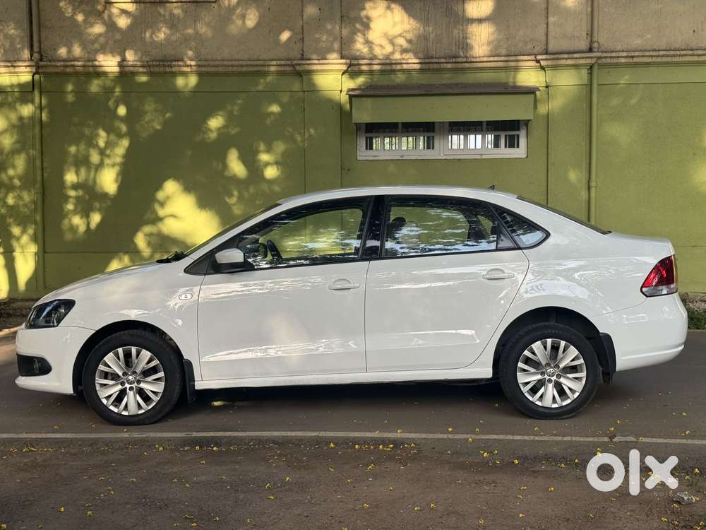 Volkswagen Vento 1.2 Tsi Highline At, 2015, Petrol