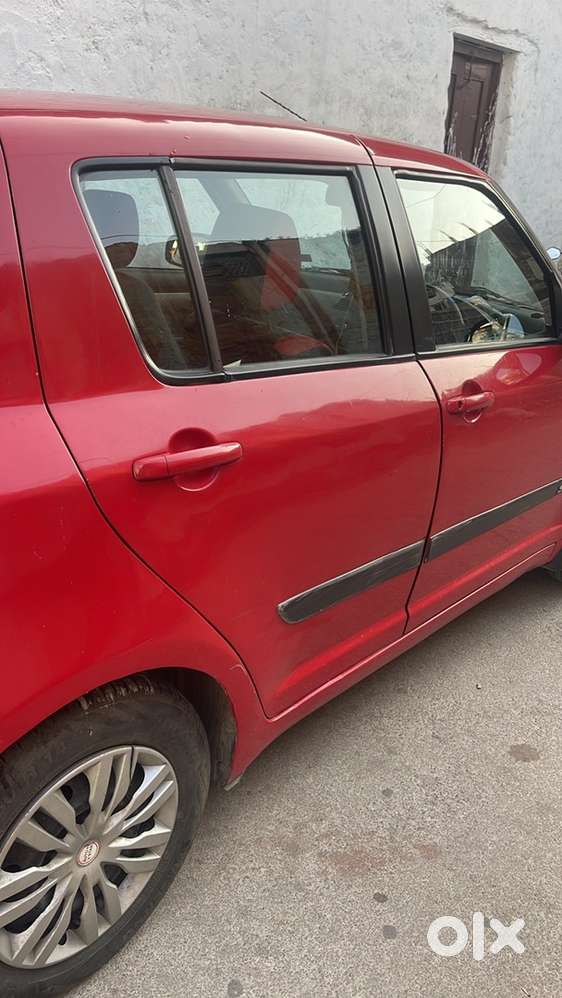 Swift 2011 Maruti