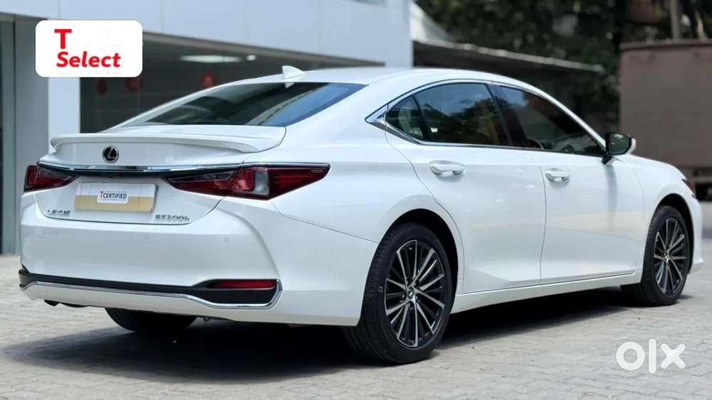 Lexus Es, 2023, Petrol
