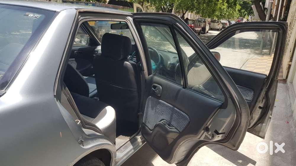 Maruti Suzuki Esteem Vx, 2001, Petrol