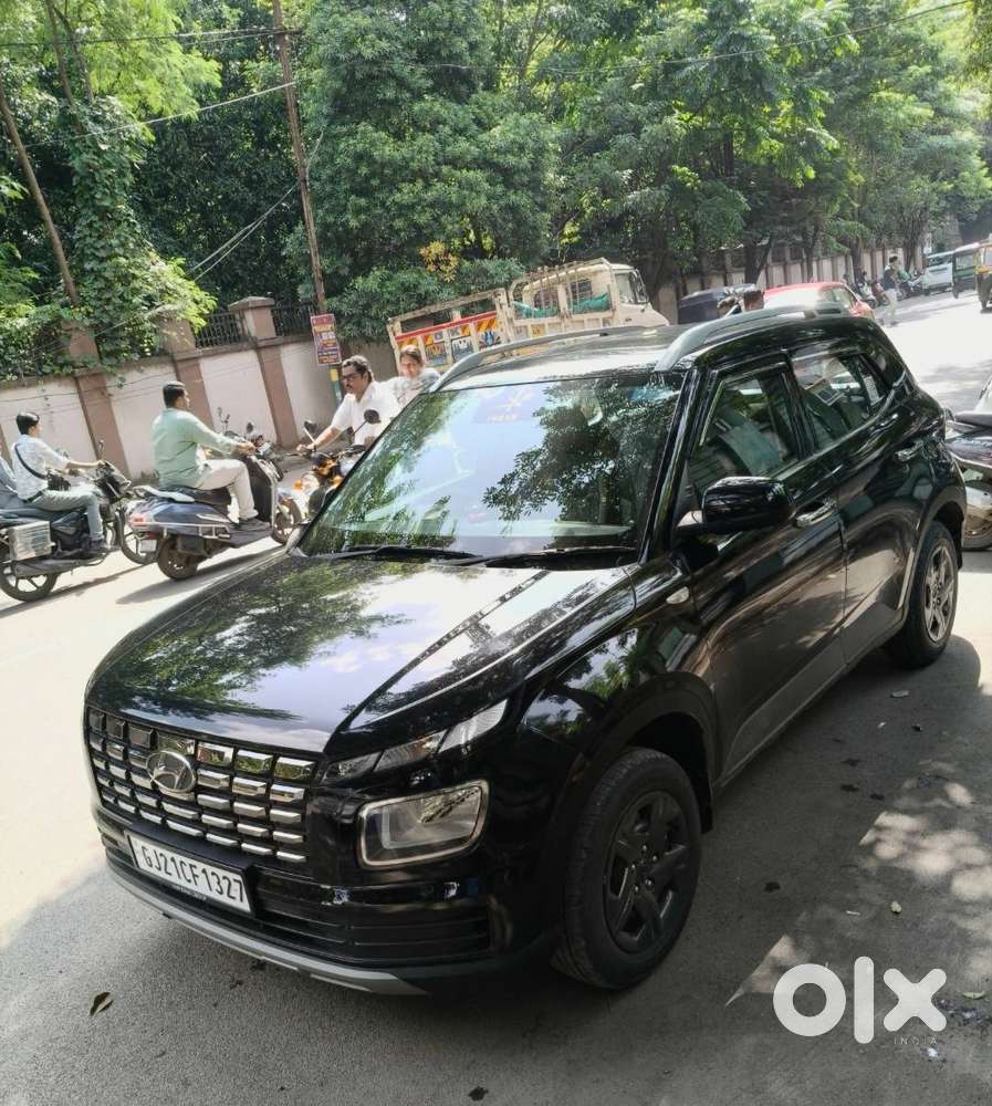 2025 Hyundai Venue Cng