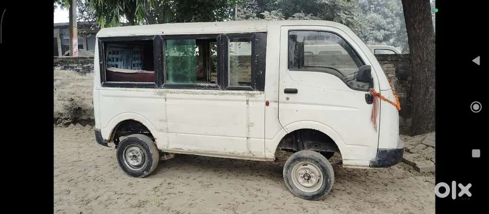 Tata Magic School Van