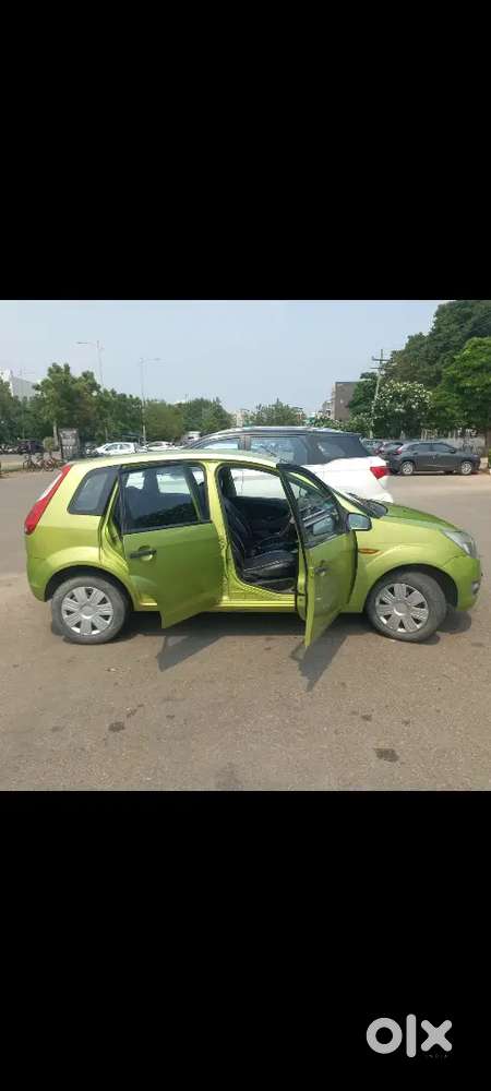 Ford Figo (2010 Nov) Petrol Well Maintained