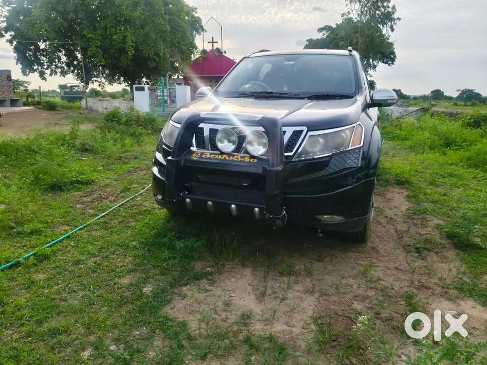 Car Mahindra