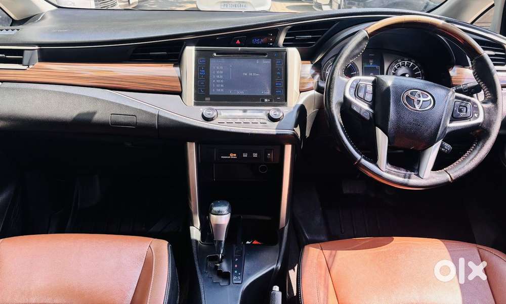 Toyota Innova Crysta 2.8 Zx At, 2016, Diesel