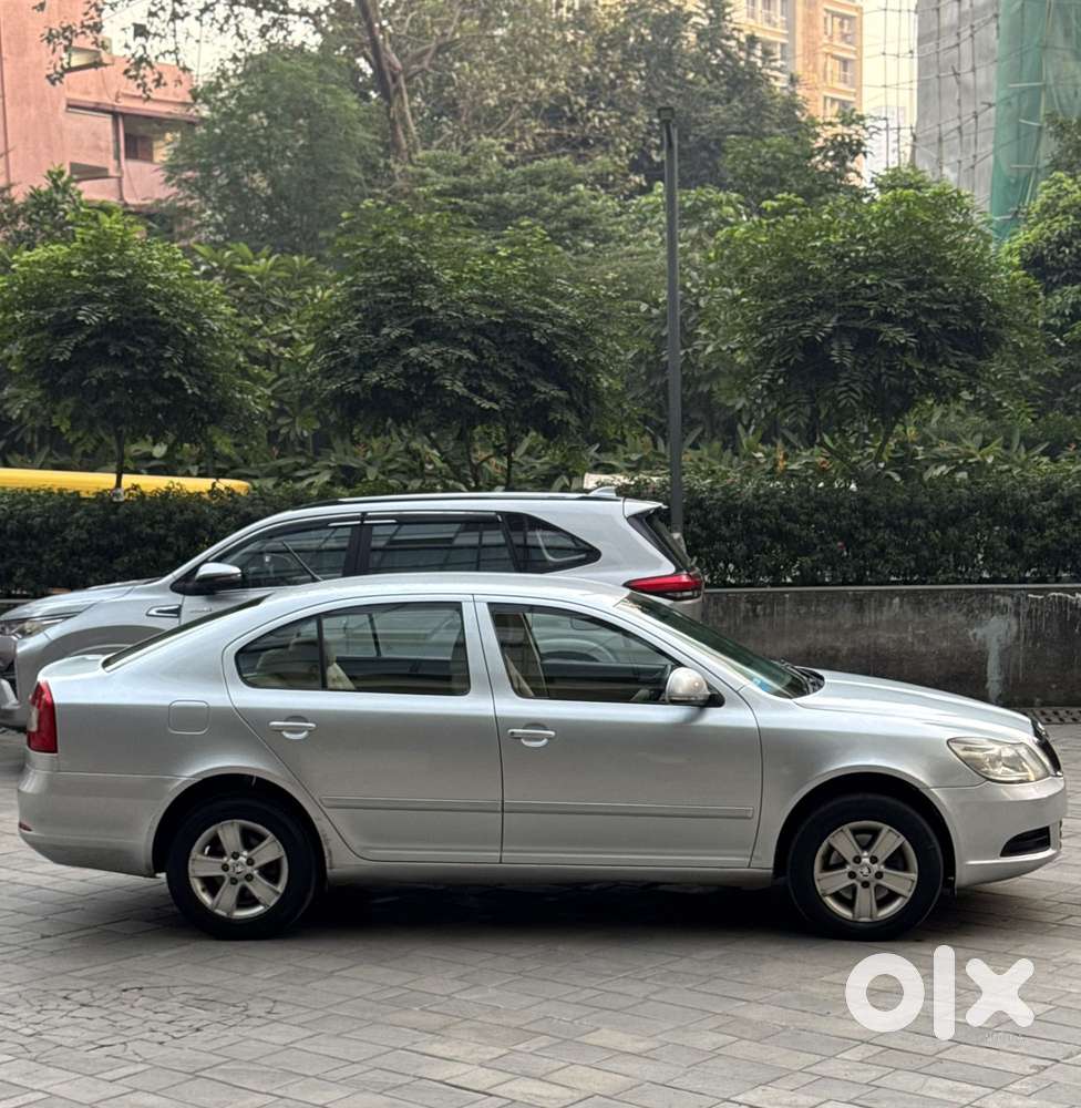 Skoda Laura 1.8 Tsi Ambiente, 2012, Petrol